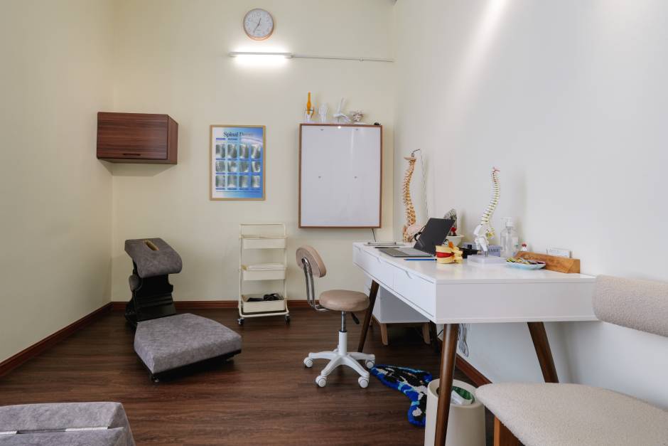 Chiropractor Posture Correction Area